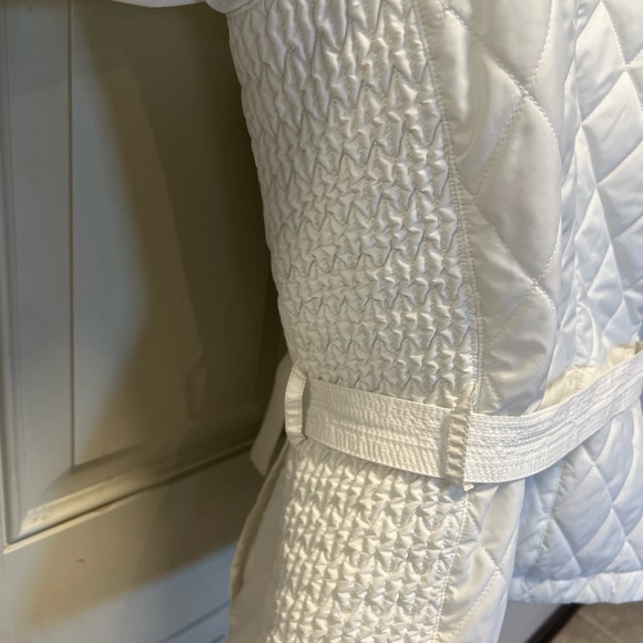 Nike Women's Quilted White Fur Lined Jacket Size L - Picture 9 of 15